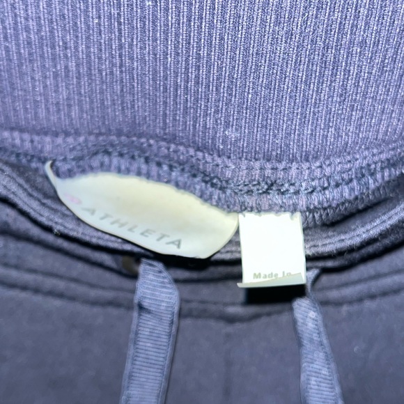Athleta size 0 yoga flare - Picture 3 of 4